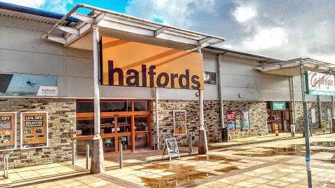 Halfords - Bodmin Store photo